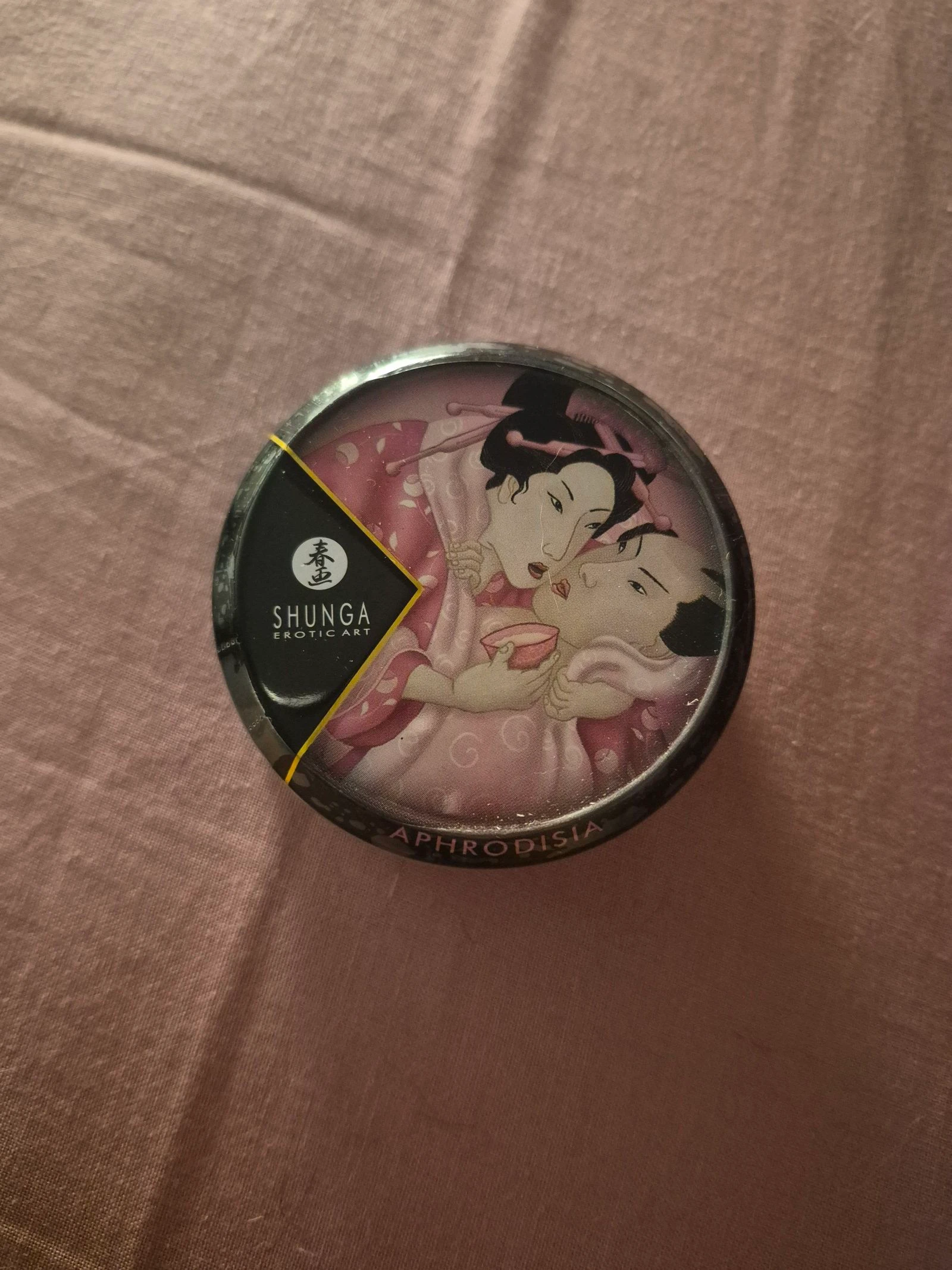 Massage candle and bath salts – photo 4